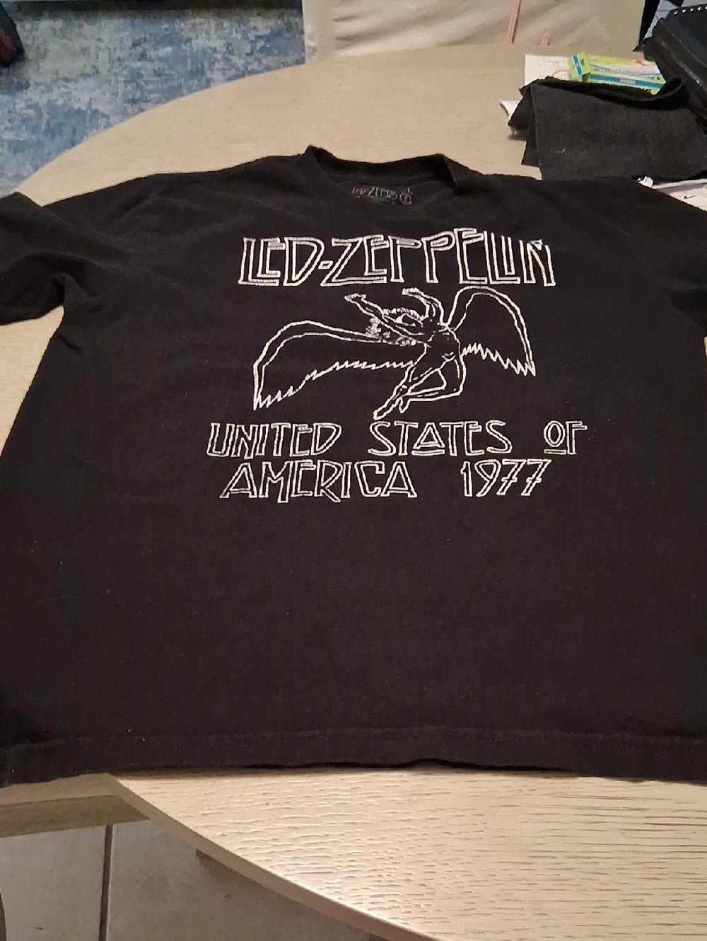 Led Zeppelin 1977 Black Graphic Band Tee. Unisex Size M - Picture 2 of 6